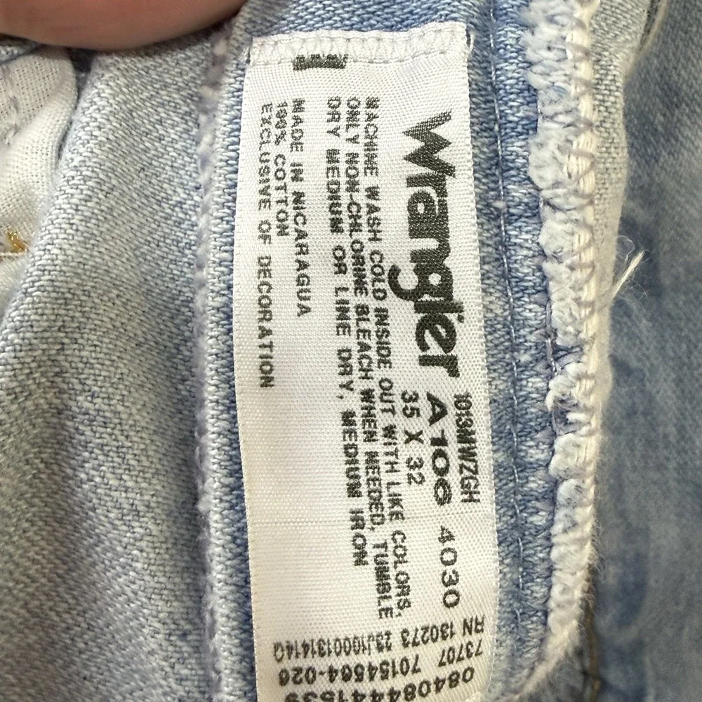 Wrangler Cowboy Cut Slim Fit Jeans Bleach Wash Model 1013MWZGH Mens Size 35 x 32